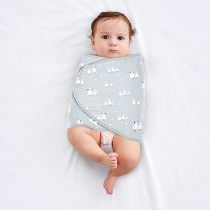 Soft Cotton Baby Swaddle Wrap 🌿🤍