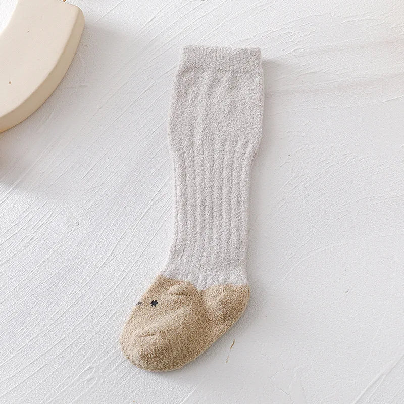 SnugKnee – Coral Fleece Knee-High Baby Socks 🧦❄️