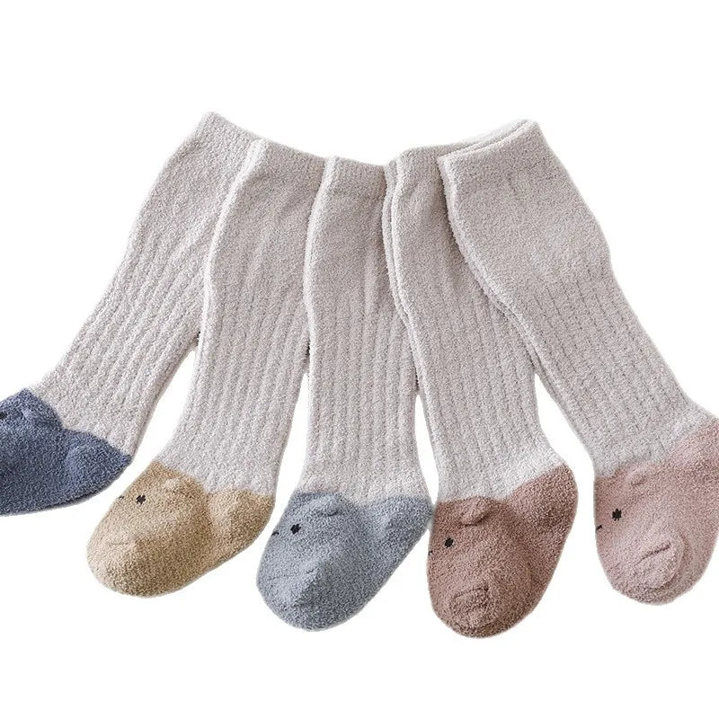 SnugKnee – Coral Fleece Knee-High Baby Socks 🧦❄️
