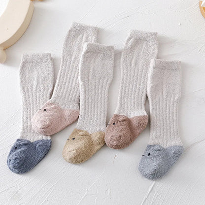 SnugKnee – Coral Fleece Knee-High Baby Socks 🧦❄️